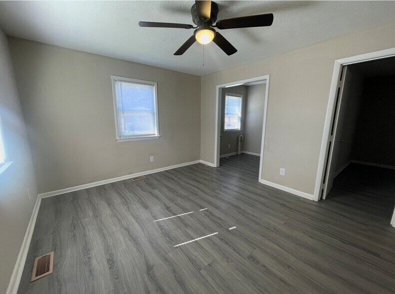 More Photos Of 4942-4959 Fieldcrest Dr, Fayetteville Apartments For Sale