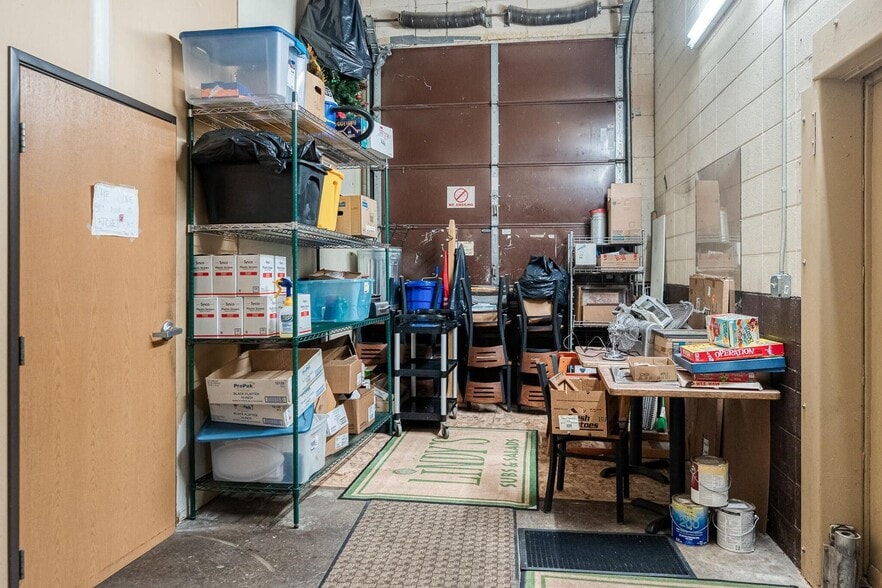 More Photos Of 119 Sand Lake Rd, Onalaska Unknown For Lease