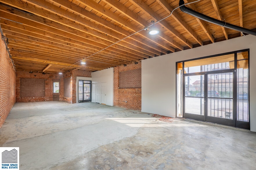 More Photos Of 4900 Washington Blvd, Los Angeles Warehouse For Lease