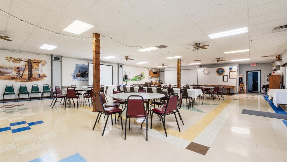 More Photos Of 2000 E Wheeling Ave, Cambridge Storefront For Sale