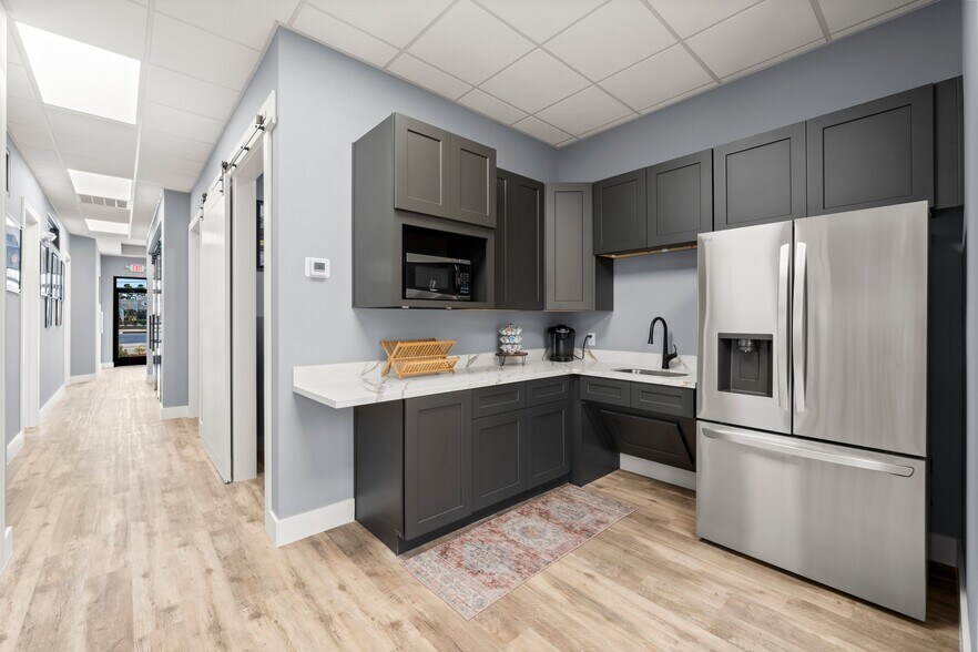 More Photos Of 28809 Hardin Store Rd, Magnolia Office For Sale