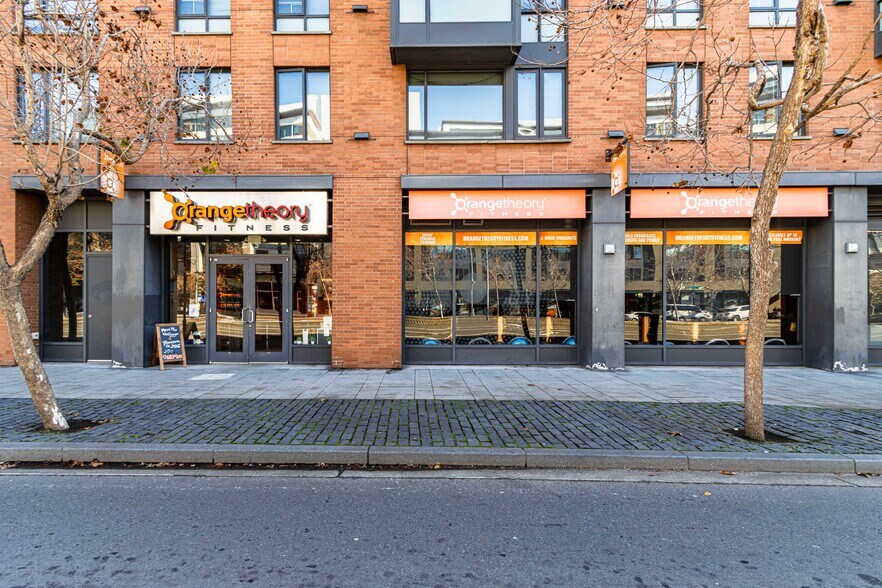 Primary Photo Of 215-227 King St, San Francisco Apartments For Lease