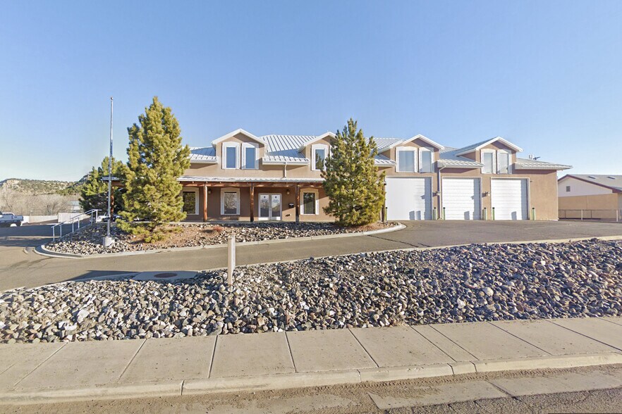 More Photos Of 939 Robinson Ave, Trinidad Police Fire Station For Lease