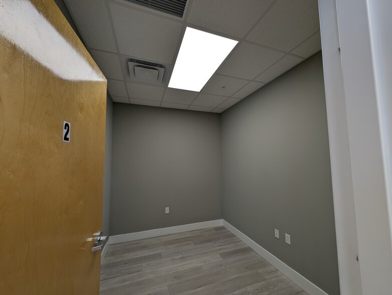 More Photos Of 1210 E Osceola Pky, Kissimmee Medical For Lease