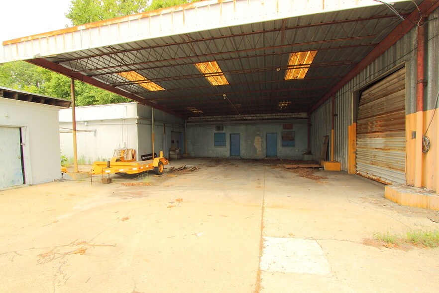 More Photos Of 4030 Seaguard Ave, Portsmouth Warehouse For Lease
