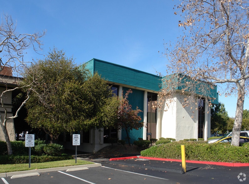 More Photos Of 6475 Alvarado Rd, San Diego Unknown For Lease