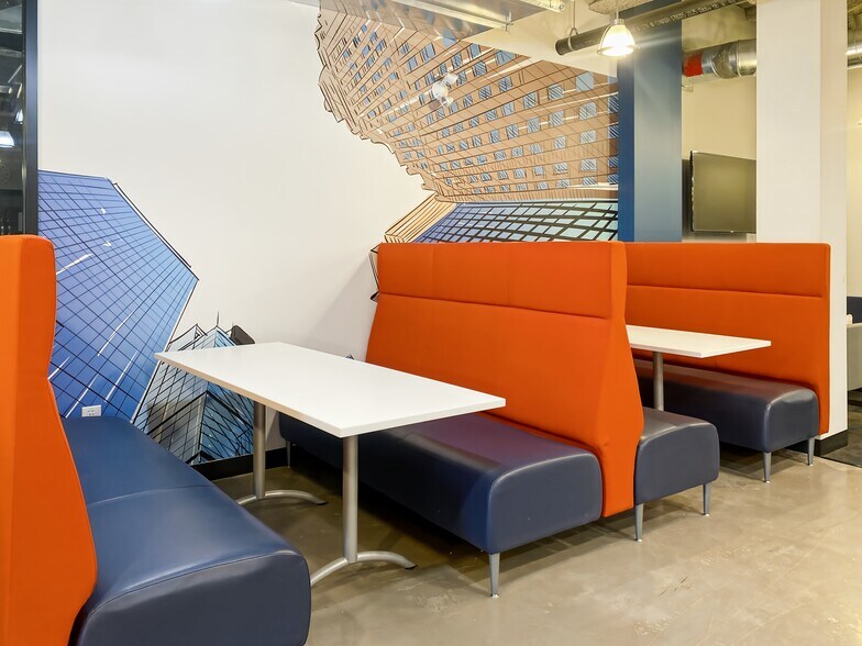 More Photos Of 1190B Rue De Courchevel, Lévis Coworking Space