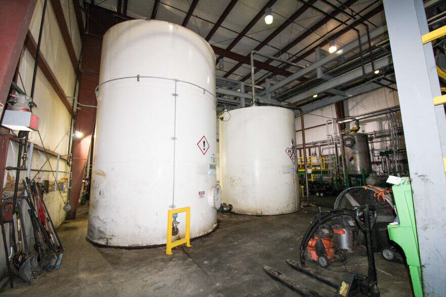 More Photos Of 5640 44th Ave S, Clinton Industrial For Sale