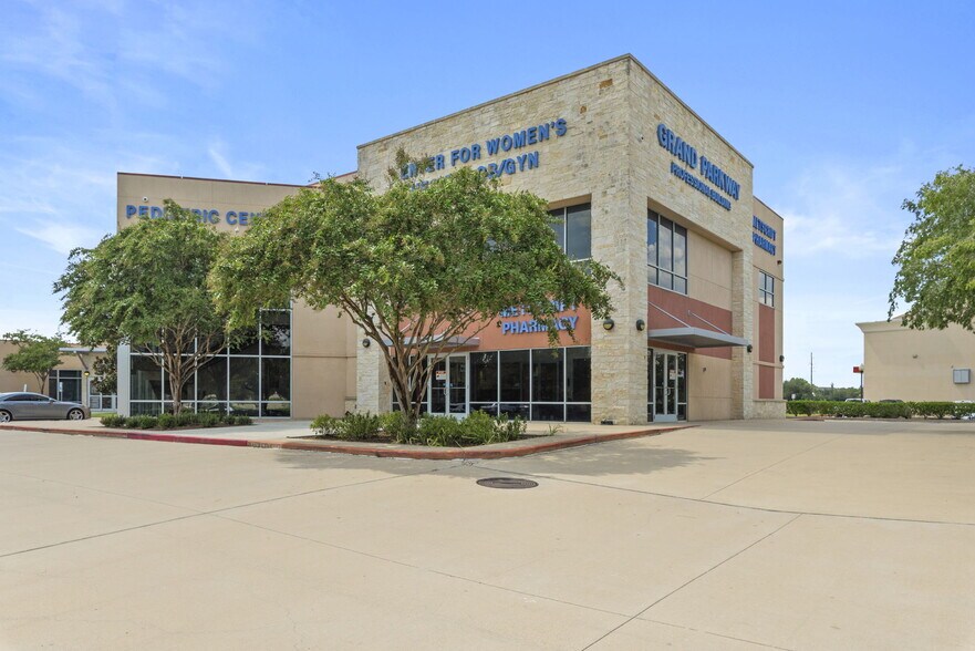 More Photos Of 7790 W Grand Pky, Richmond Medical For Lease