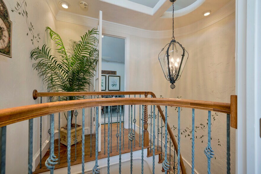 More Photos Of 504 N Euless Main St, Euless Carwash For Sale