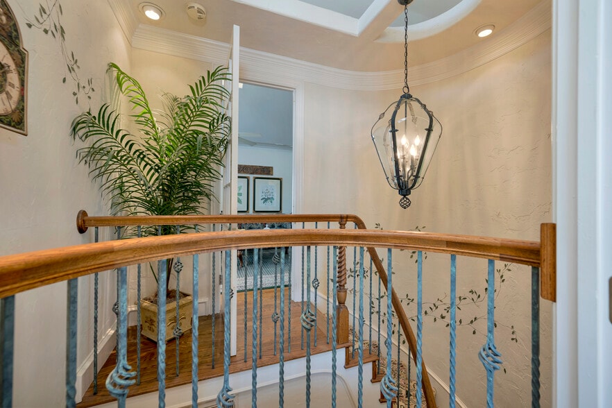 More Photos Of 504 N Euless Main St, Euless Carwash For Sale