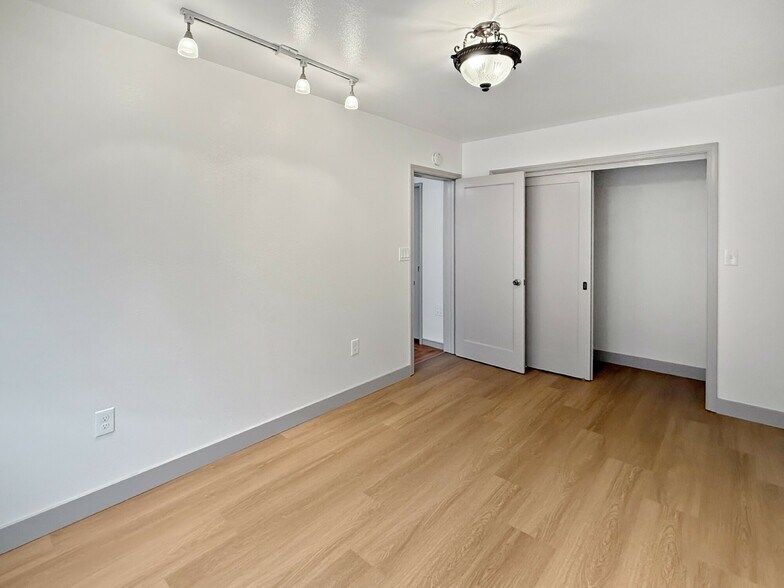 More Photos Of 1919 Curtis St, Berkeley Apartments For Sale