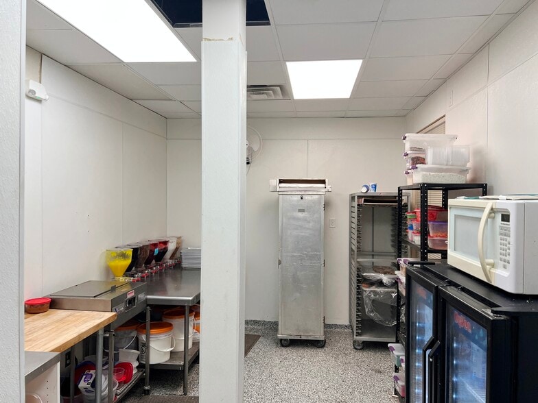 More Photos Of 221 4th St, Ironton Freestanding For Sale