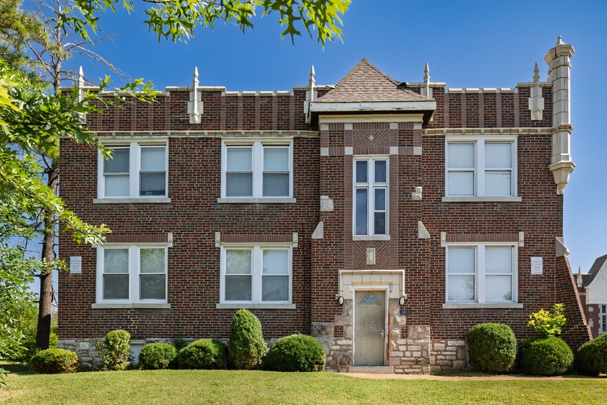 More Photos Of , Saint Louis Multifamily For Sale