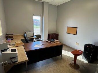 More Photos Of 201 Corporate Ct, Senatobia Warehouse For Sale