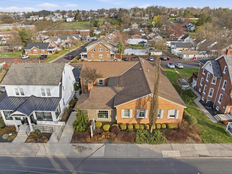 More Photos Of 307 E Broad St, Souderton Medical For Lease