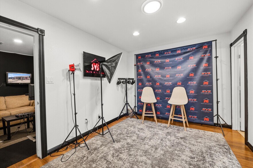 More Photos Of 2818 W Northern Ave, Phoenix Office For Sale
