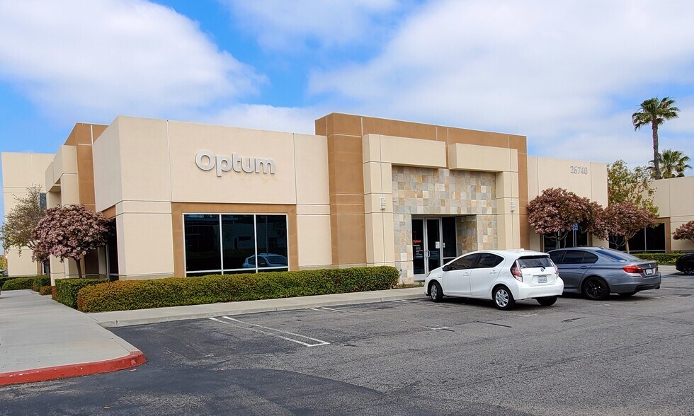 Primary Photo Of 26740 Towne Centre Dr, Foothill Ranch Medical For Sale