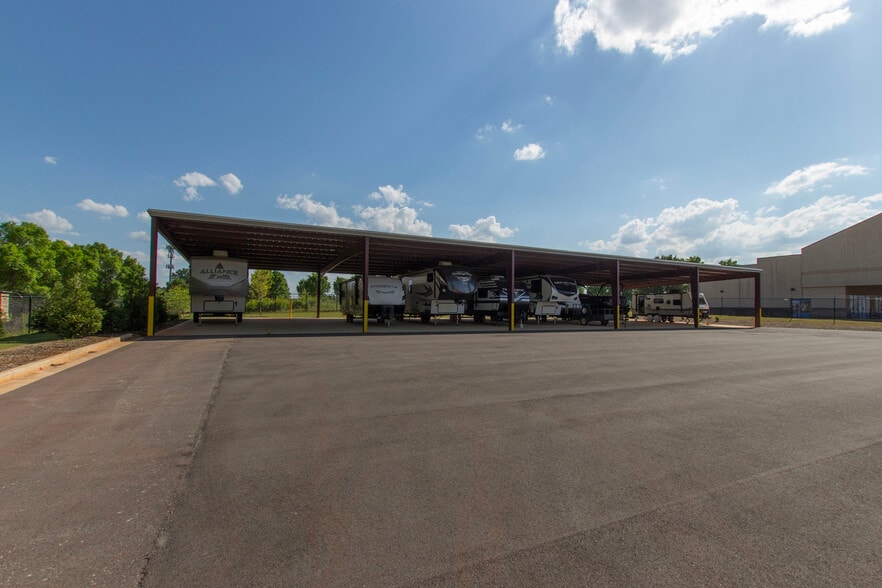 More Photos Of 11017 County Line, Madison Self Storage For Sale