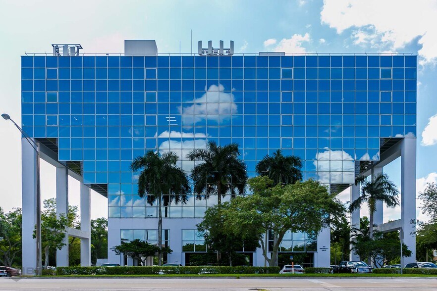 Primary Photo Of 210 N University Dr, Coral Springs Office For Lease