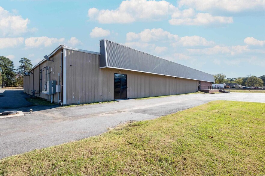 More Photos Of 8624 I 30, Little Rock Restaurant For Sale