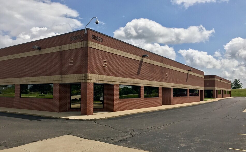 More Photos Of 55820 Grand River Ave, New Hudson Research And Development For Lease