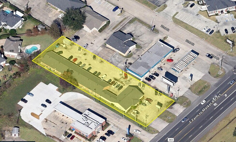 More Photos Of 2100 Highway 365, Nederland Medical For Sale