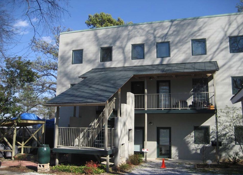 More Photos Of 2035 Manchester St NE, Atlanta Loft Creative Space For Lease