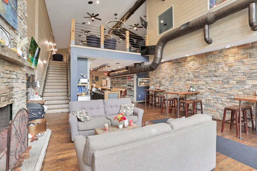 More Photos Of 14675 Zion Rd, Thornville Restaurant For Sale