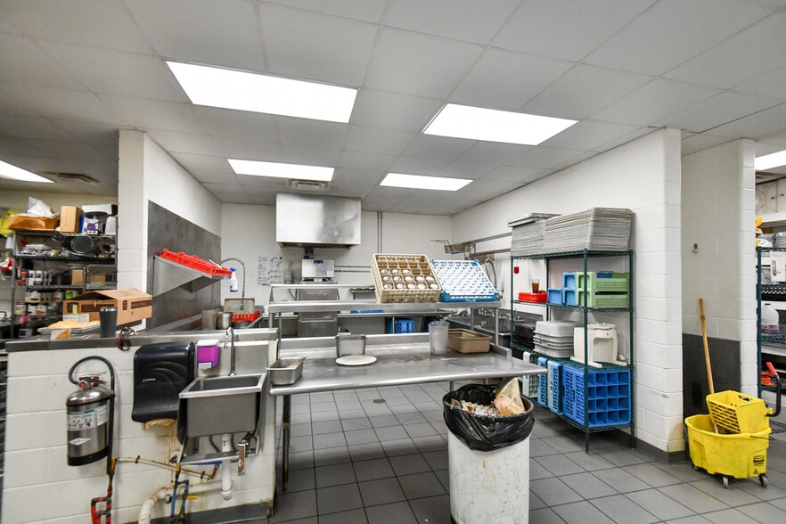 More Photos Of 7099 N Hwy 441, Dillard Restaurant For Sale