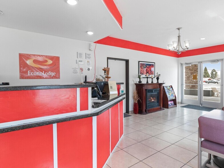 More Photos Of 175 E Center St, Panguitch Hotel For Sale