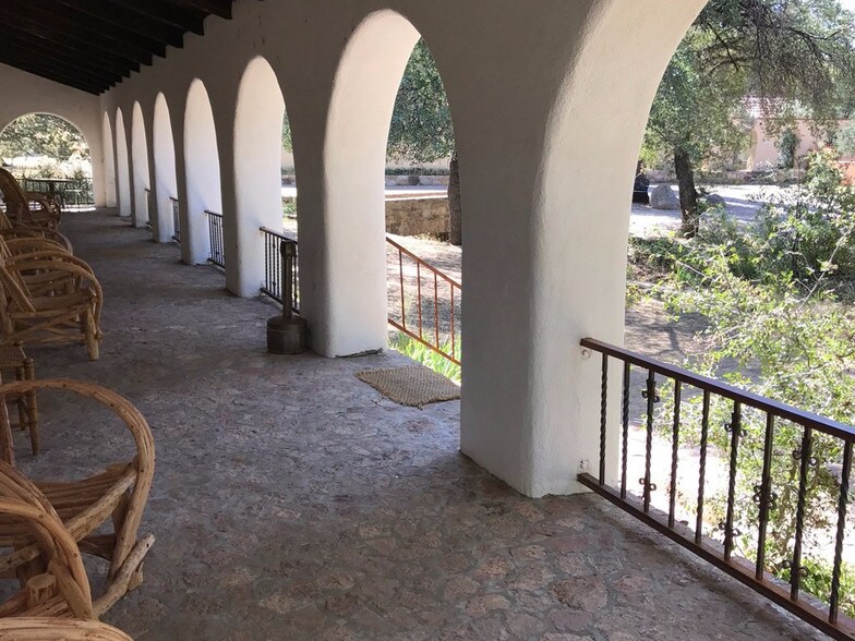More Photos Of 1170 Rancho Robles Rd, Oracle Hotel For Sale