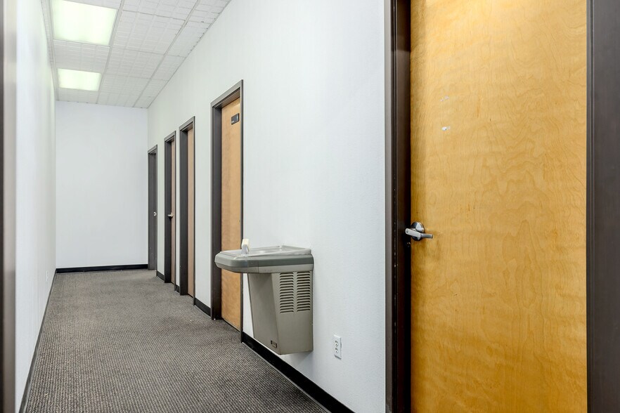 More Photos Of 2957 E Fairview Ave, Meridian Freestanding For Sale