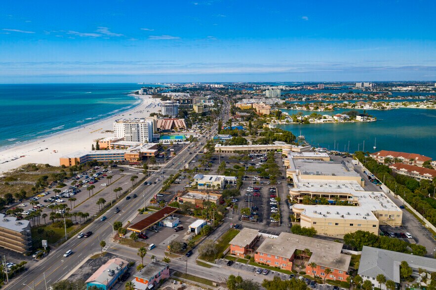 More Photos Of 4600 Gulf Blvd, Saint Petersburg Unknown For Lease