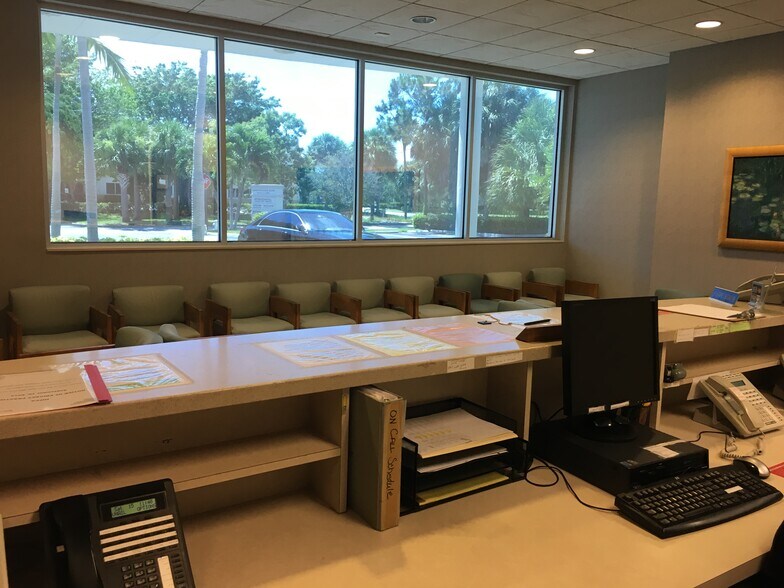 More Photos Of 900 NW 17th Ave, Delray Beach Medical For Sale