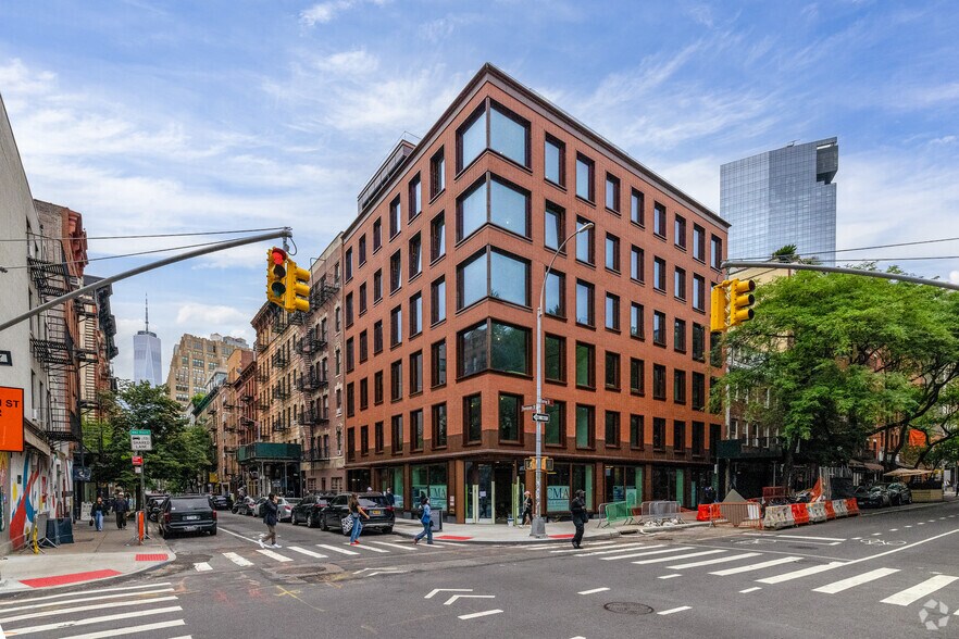 More Photos Of 83 Thompson St, New York Apartments For Lease