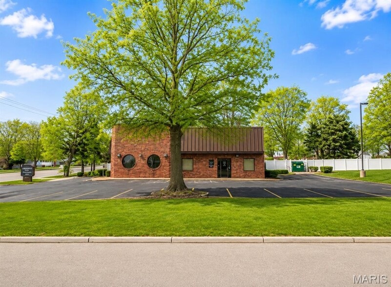 More Photos Of 1120 Graham Rd, Florissant Medical For Sale