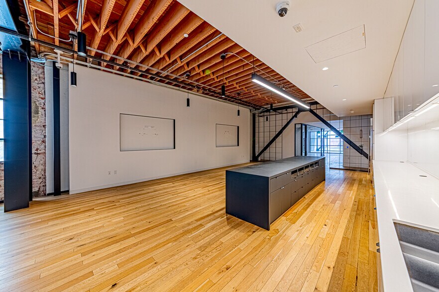 More Photos Of 510-514 S Broadway, Los Angeles Office For Lease