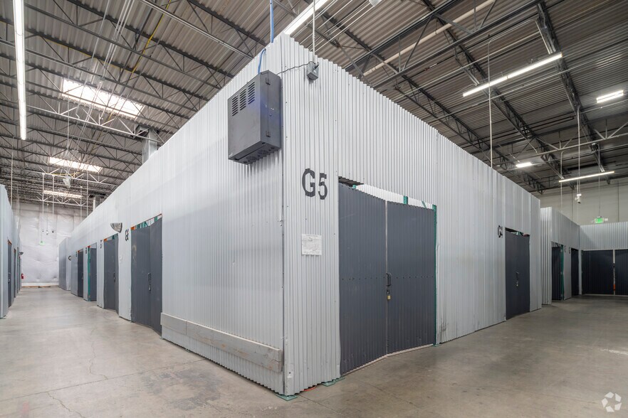 More Photos Of 4735-4795 Leyden St, Denver Warehouse For Lease