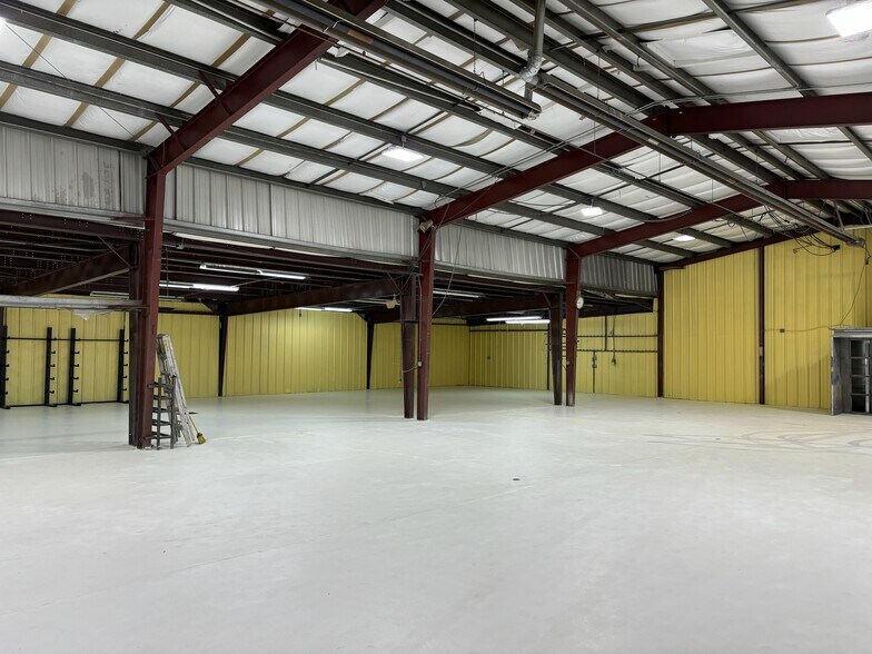 More Photos Of 6658 S 89 Hwy, Ogden Light Manufacturing For Lease