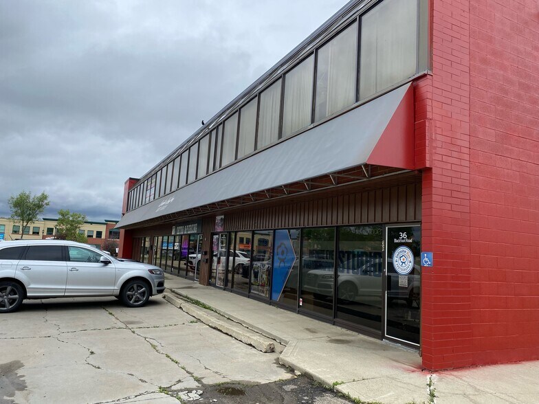 More Photos Of 6 Blackfoot Road, Sherwood Pk, Sherwood Park Office For Lease