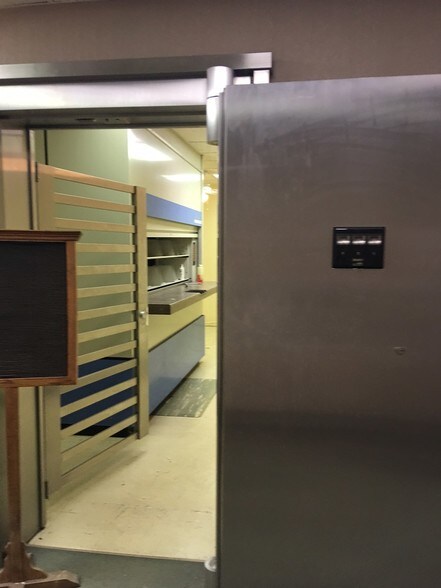 More Photos Of 2420-2440 Southwest Blvd, Tulsa Freestanding For Lease