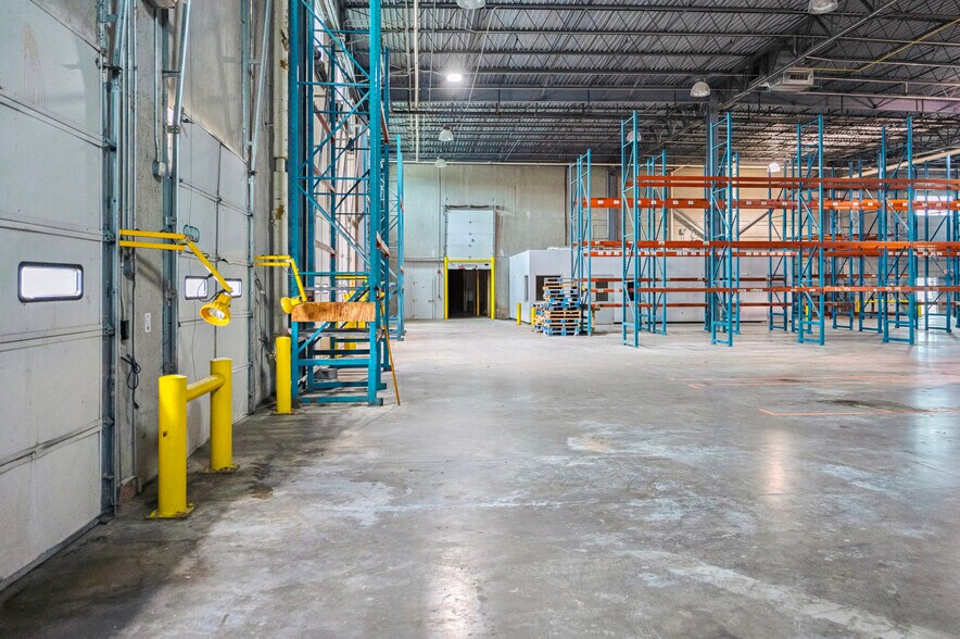 More Photos Of 104 Commercial Ave, Mount Olive Refrigeration Cold Storage For Sale