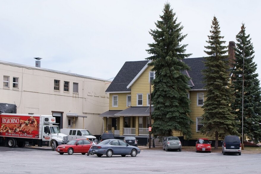 More Photos Of 83-139 Distribution Way, Plattsburgh Warehouse For Lease
