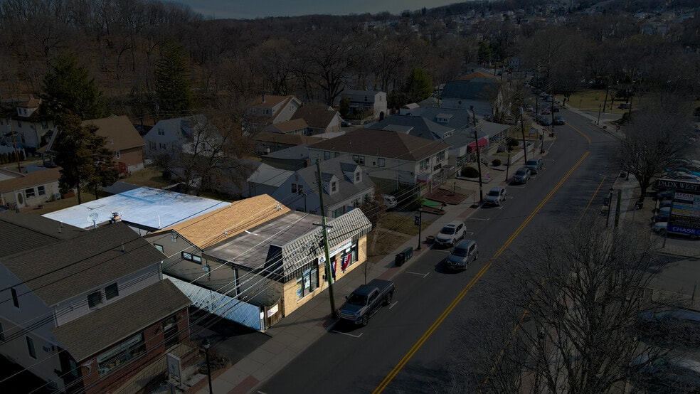 More Photos Of 1012 McBride Ave, Woodland Park Freestanding For Sale