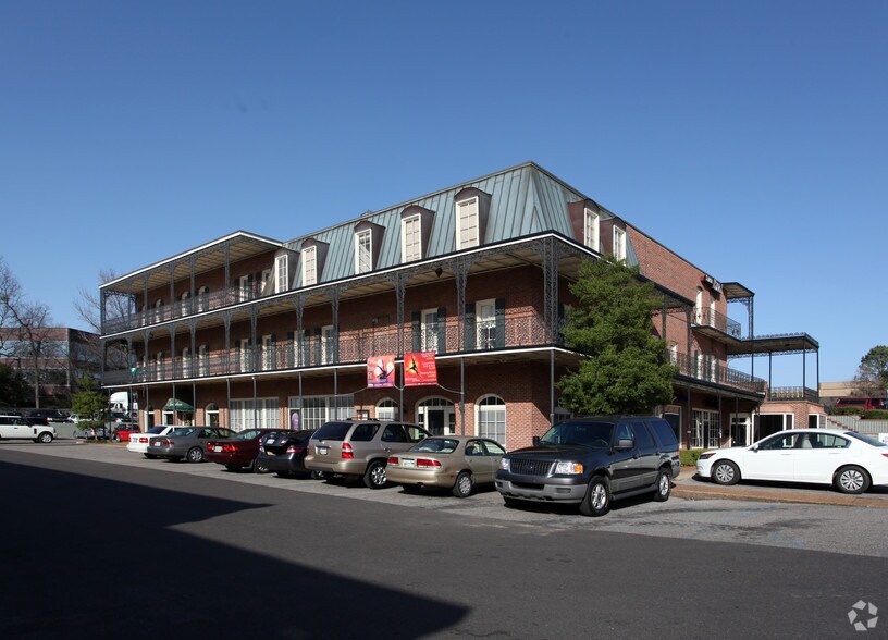 More Photos Of 1779-1789 Kirby Pky, Germantown Unknown For Lease