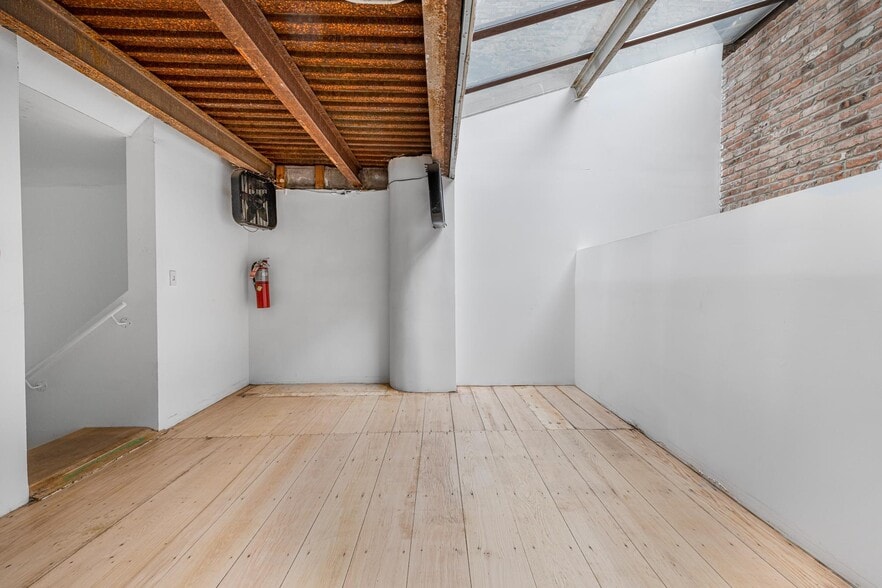 More Photos Of 54 Crosby St, New York Storefront For Lease