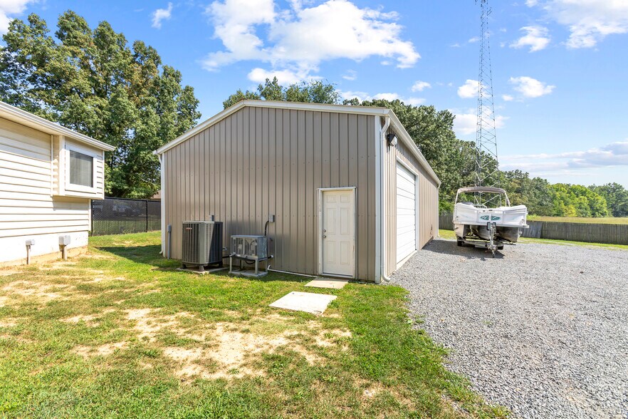 More Photos Of 5755 Courthouse Rd, Spotsylvania Office Residential For Lease