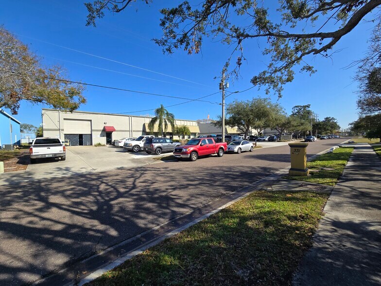 More Photos Of 340 Scarlet Blvd, Oldsmar Manufacturing For Sale