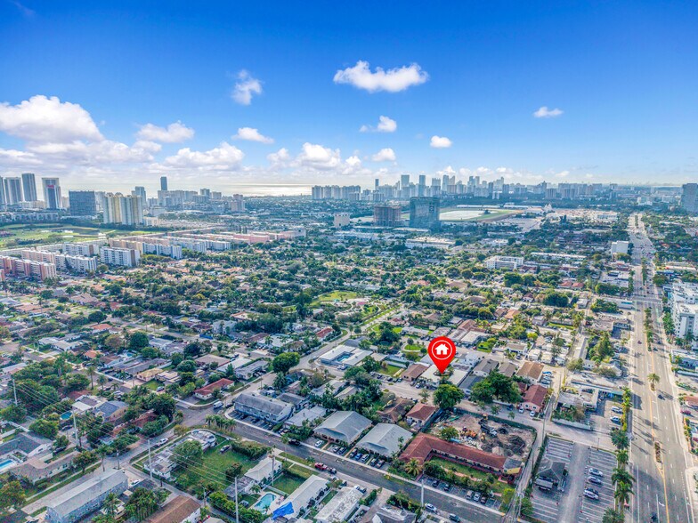 More Photos Of 700 NE 6th St, Hallandale Beach Apartments For Sale